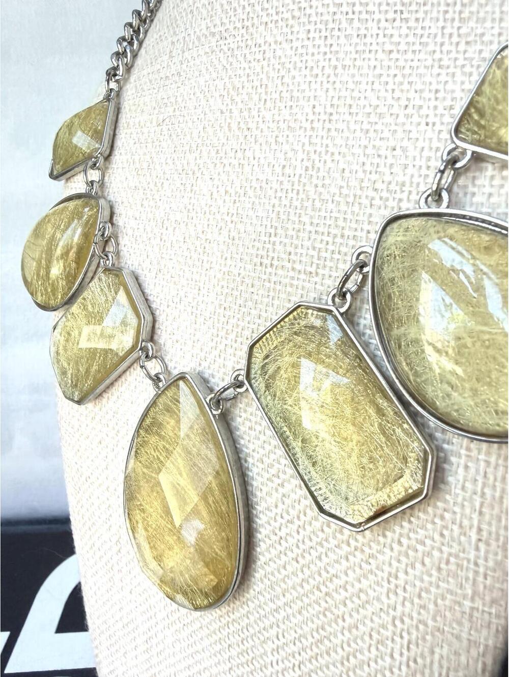 NY & Co Gold Statement Necklace Geometric Resin - Picture 3 of 6